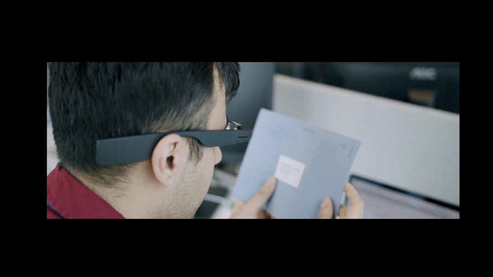 AI-powered Smart Glasses For The Blind And Visually Impaired ...